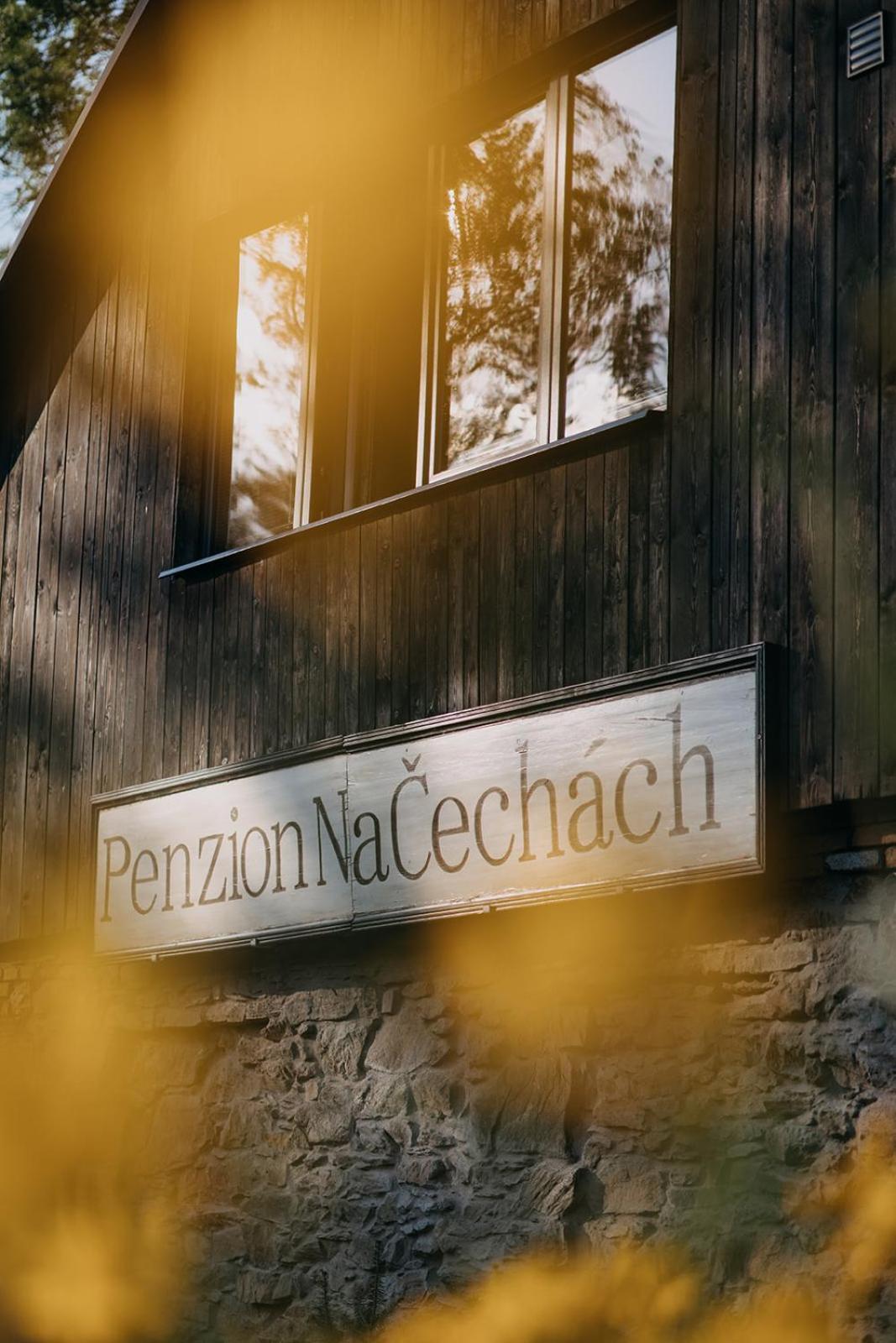 Restaurant A Penzion Na Cechach Hotel Korouhev Buitenkant foto